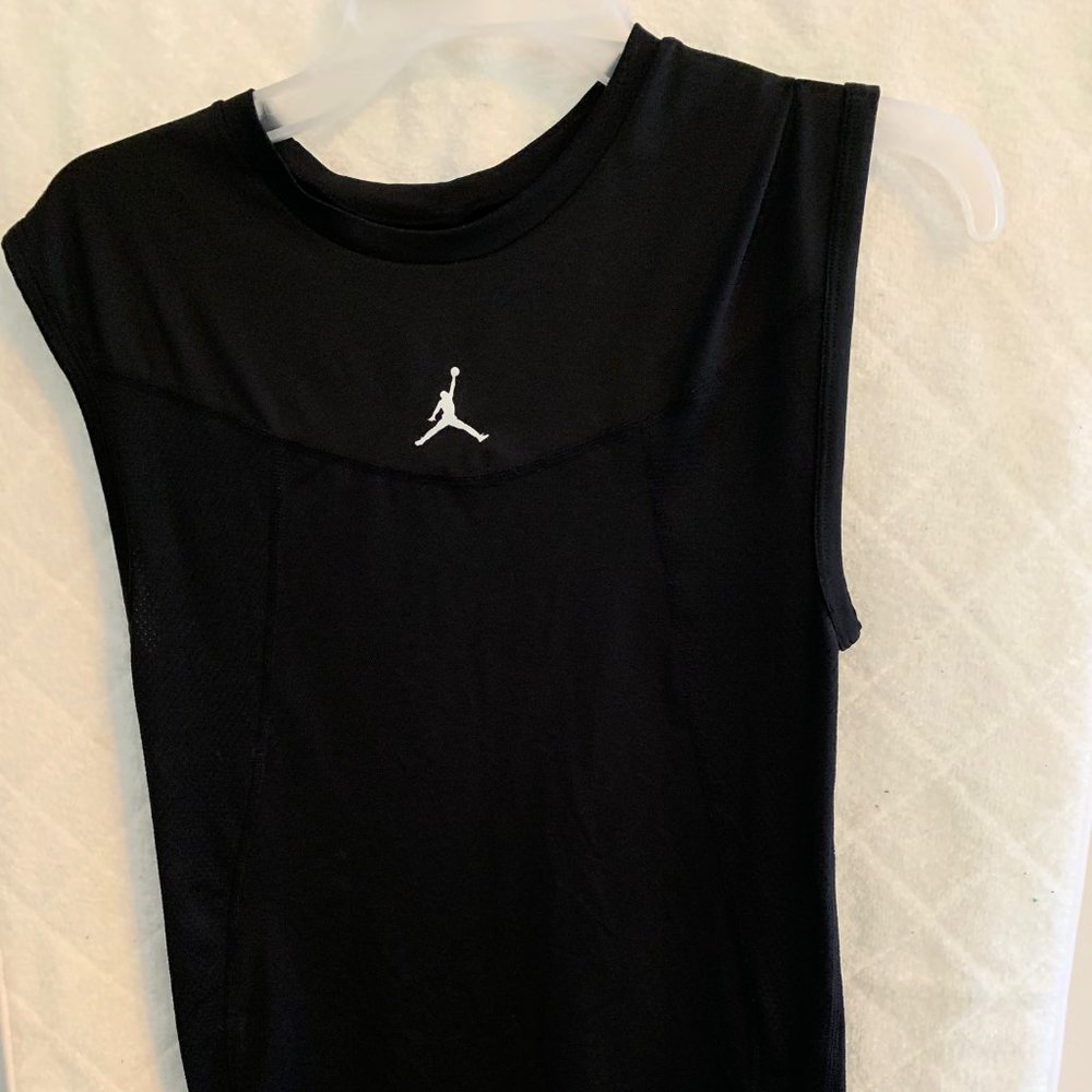 Jordan Training Dri-Fit boy's black sleeveless  poly/spandex shirt XL